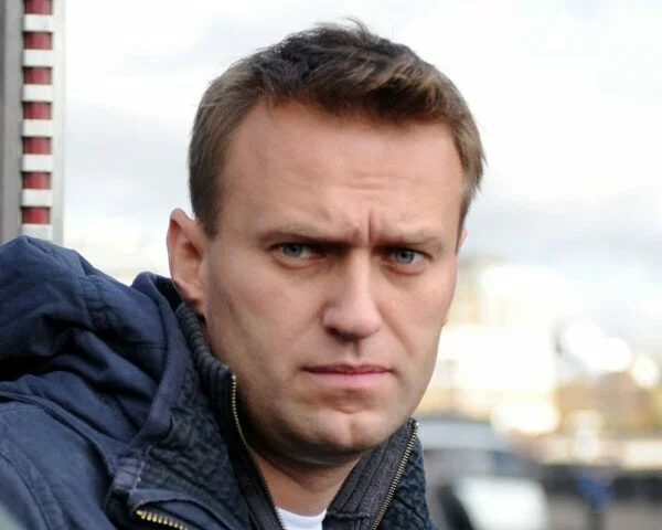 Навальный прокомментировал раскрытую отчетность фондов Медведева