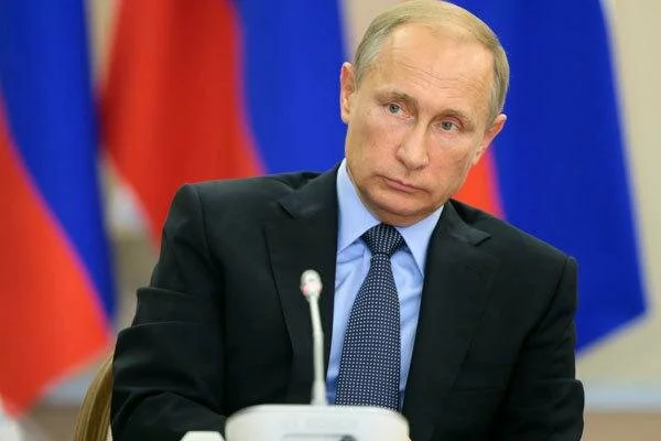 Оглядываясь, чтоб не съели: Владимир Путин высказался об аппетитах мировых держав в отношении России