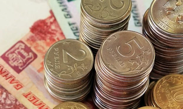 Российские экономисты ожидают резкого падения курса рубля