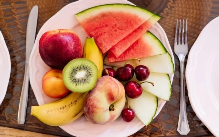 Ученые назвали фрукты, которые снижают кислотность желудка