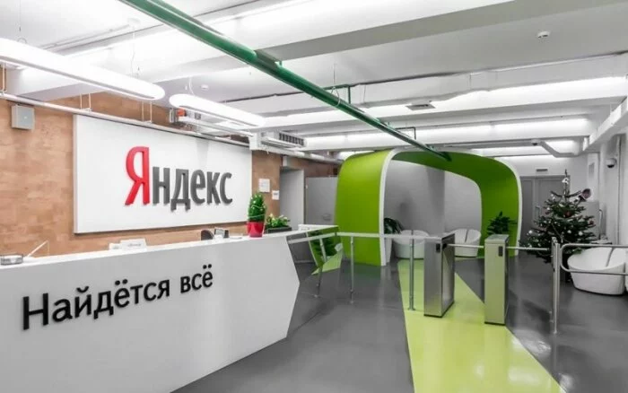 «Яндекс» объяснил, почему не ждет оттока клиентов после ввода платы за «Навигатор»