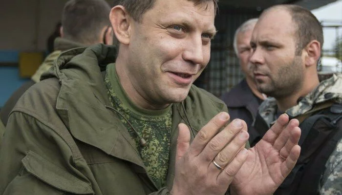 Захарченко похвалился армией и призвал устраивать подполье на территории Украины