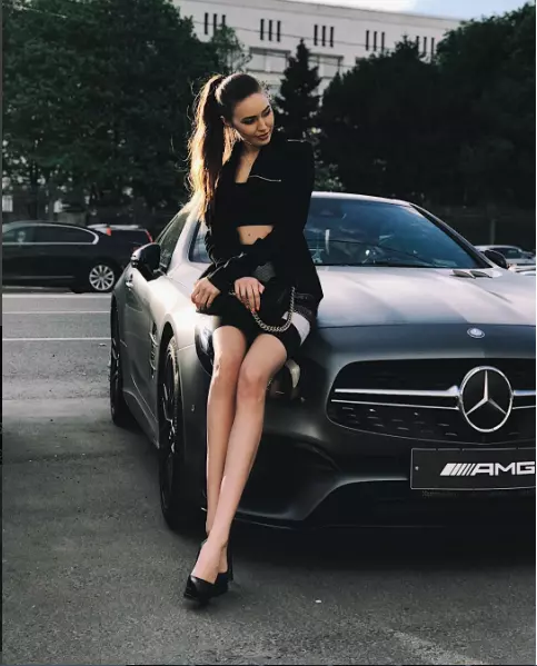 Дмитрий Тарасов уже забрал у Анастасии Костенко подаренный Mercedes