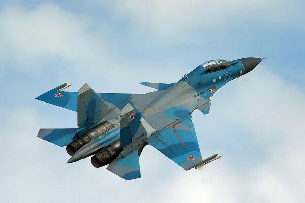 Истребители РФ уничтожили колону боевиков ИГ* в Сирии