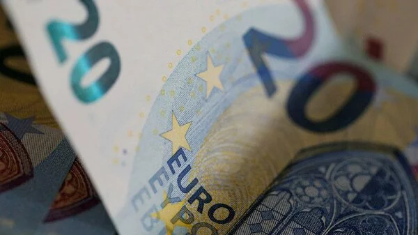 Курс евро вырос до 63,41 рубля – Банк России