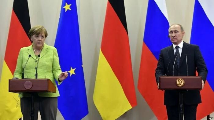 Меркель: Украина должна получить на Донбассе доступ к своей госгранице