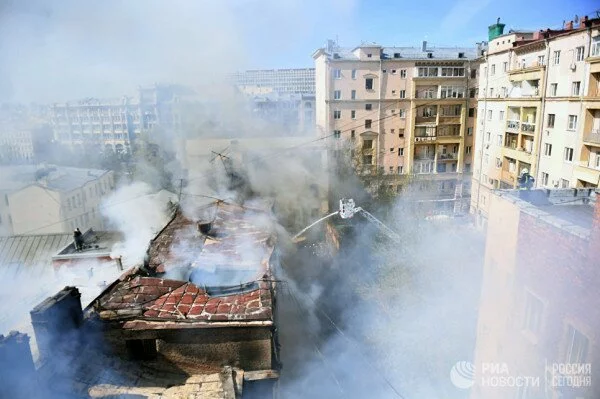 Пожар в центре Москвы на Лубянке ликвидирован