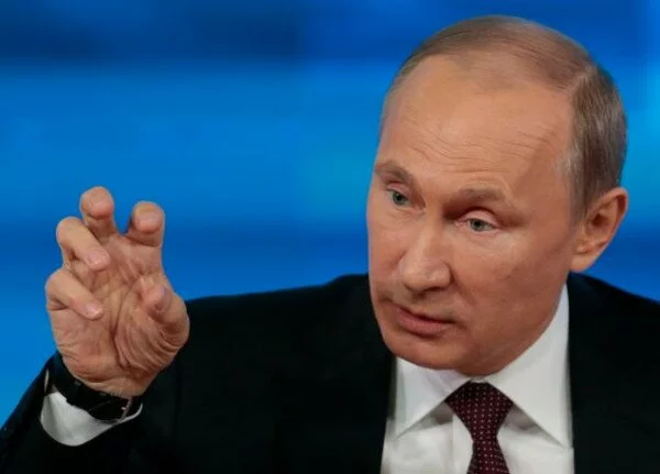 Путин увидел в политических действиях США шизофрению