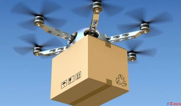 Сбербанк планирует начать доставку наличных денег с помощью дронов