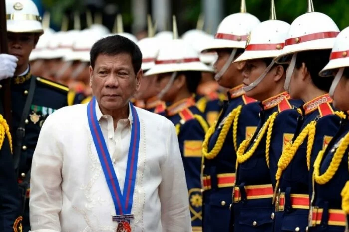 Дутерте объявил военное положение на филиппинском острове Минданао