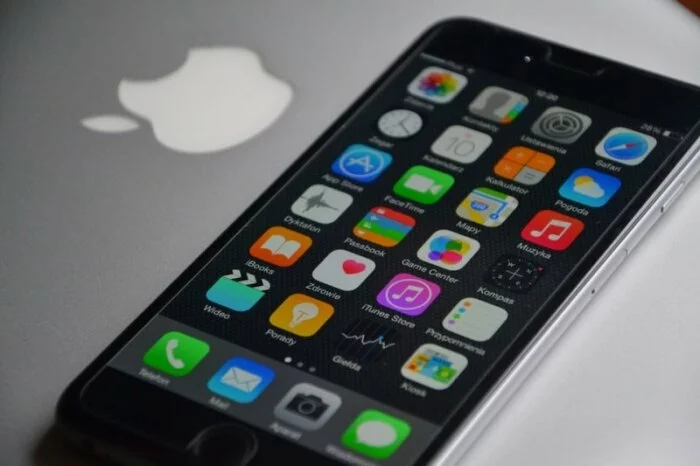 СМИ: Продажи Apple iPhone 8 начнутся с двухмесячным опозданием
