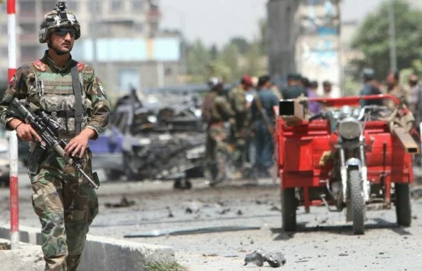 Трое военных НАТО пострадали при взрыве в Кабуле