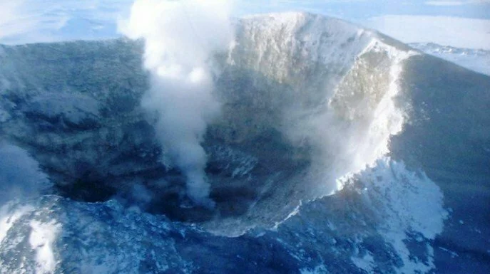 Ученые нашли в Антарктиде гигантский кратер от метеорита
