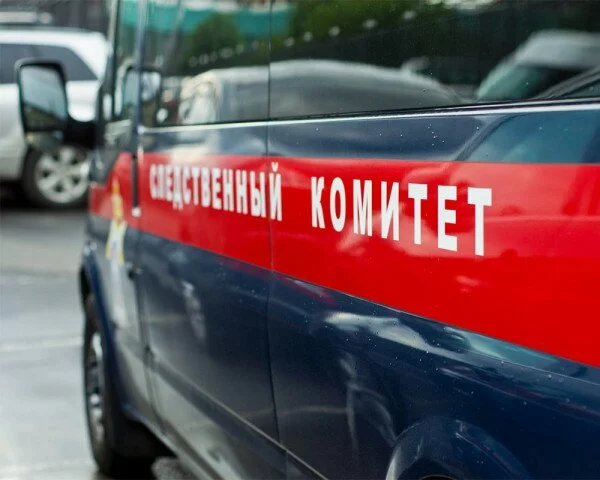 В автобусе Калининграда мужчина избил и ограбил подростка