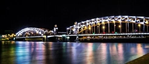 В ночь на 16 мая в Петербурге разведут все мосты через Неву и Биржевой мост