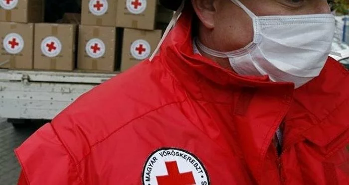 В ОРДО при раздаче гуманитарной помощи боевики обстреляли миссию Красного Креста