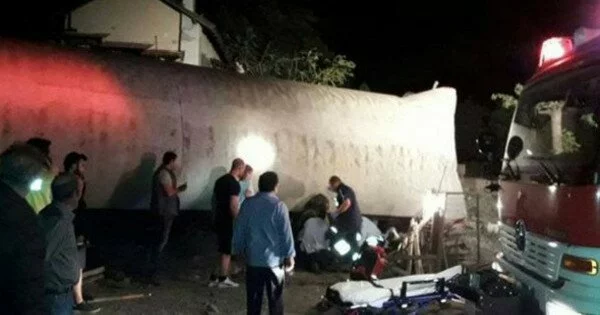 В результате крушения поезда в Салониках скончался один из пострадавших