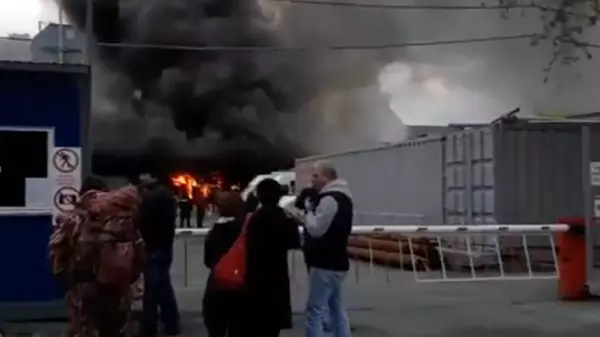 В сети разместили видео пожара на автовокзале в Екатеринбурге