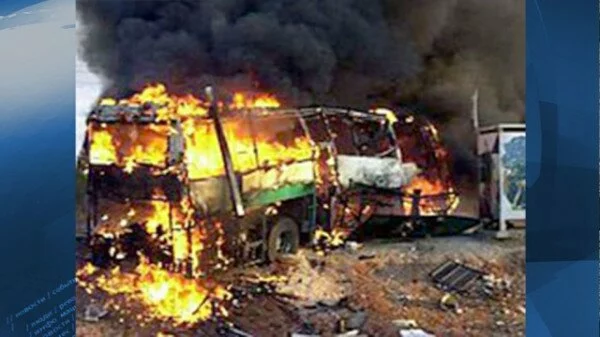 В Сирии террористы подорвали пассажирский автобус с людьми