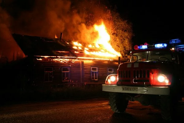 В Волгоградской области в пожаре погибли две женщины