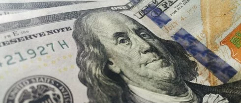 ЦБ установил курсы доллара и евро на сегодня, 21 июня: эксперты рассказали на сколько ослабнет рубль