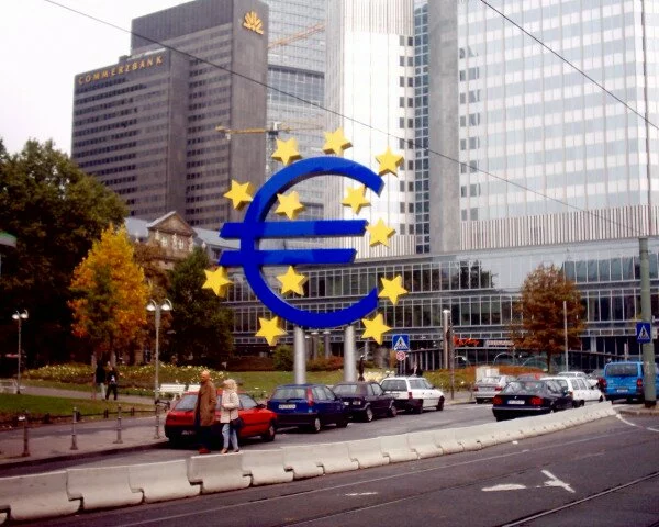ЕЦБ: базовая процентная ставка сохраняется на нулевом уровне