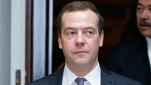 ФБК обнародовал договор дарения на дачу Медведева на Рублевке