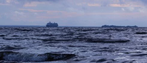 Медведев решил, что в Баренцевом море появятся новые острова