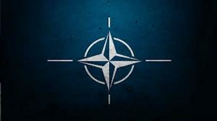 НАТО призывает Кремль информировать о военных учениях