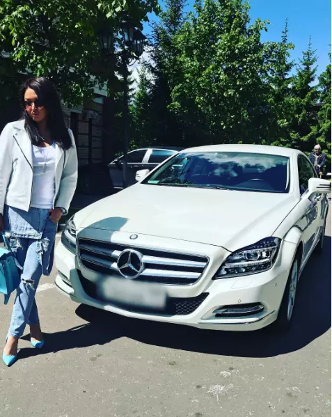 Певица Ирина Дубцова продает свой Mercedes?