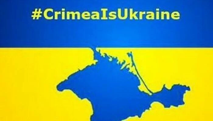 Порошенко и Гройсман отреагировали на продление «крымских санкций»