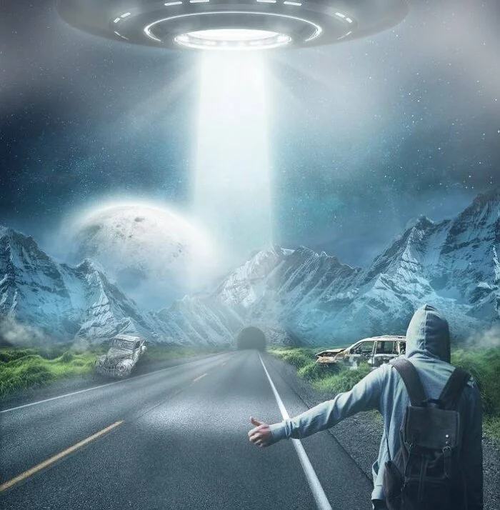 На видео попали 6 телепортировавшихся НЛО в небе над Голливудом