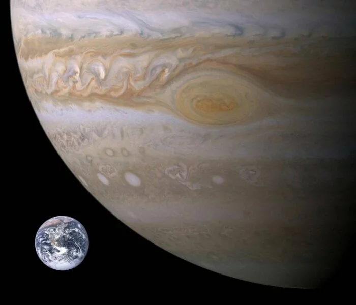 NASA опубликовало чарующие снимки Юпитера