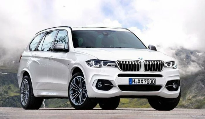 Новый внедорожник BMW X7 покажут этой осенью