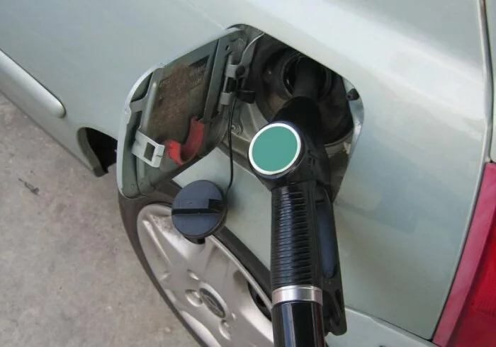 В Красноярске следствие проверит цены на бензин