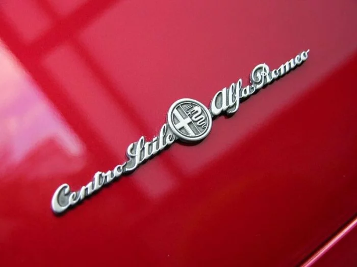 В Сети появились рендерные снимки первого суперкара от Alfa Romeo
