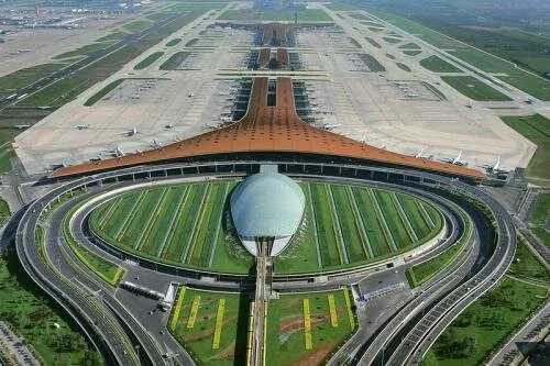 ТОП-15 самых невероятных аэропортов мира