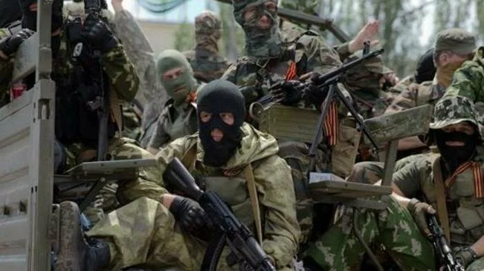 Топливо, автозапчасти, боеприпасы: проверяющие из РФ выявили в «армии ДНР» многочисленные факты воровства