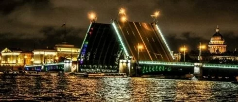 В ночь на 10 июня в Петербурге разведут все мосты через Неву, кроме Биржевого и Тучкова
