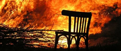 В Португалии более 40 человек погибли в лесном пожаре