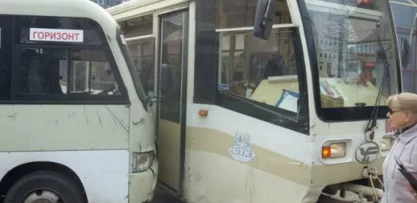 В Ростове задержан водитель из-за подозрений в случившемся ДТП с автобусами