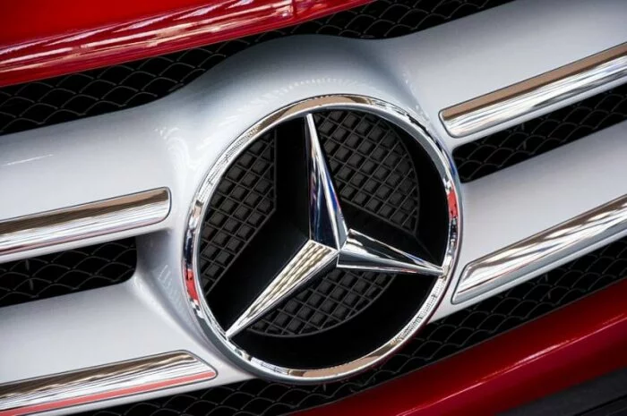 Mercedes объявил о наборе рабочих на новый завод в Подмосковье