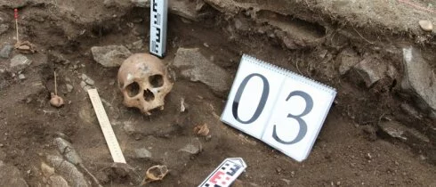 Археологи обнаружили 11 скелетов человека бронзового века на Байкале