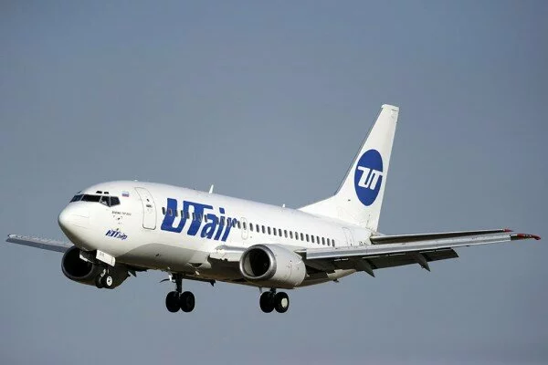 Новорожденный ребёнок умер на борту самолета UTair в Салехарде