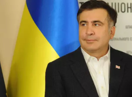 Саакашвили собирается менять Украину с города Черновцы