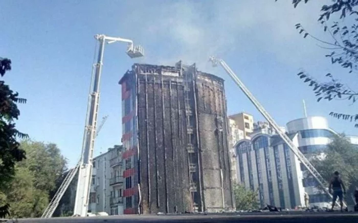 Пожар в Ростове-на-Дону сейчас: последние новости с места происшествия, фото, видео