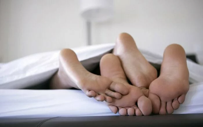 Учёные: Люди должны заниматься сексом ради продолжения жизни на Земле