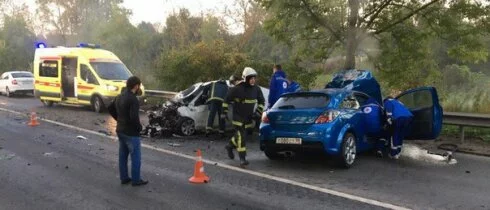 В лобовом ДТП в Колпино погибли два водителя