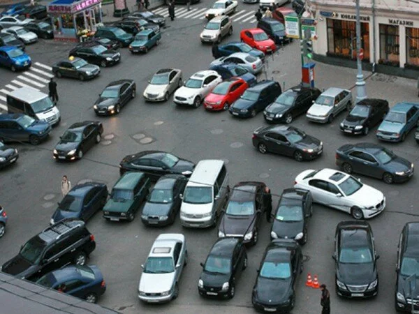 В Москве из-за места на парковке подрались две автоледи