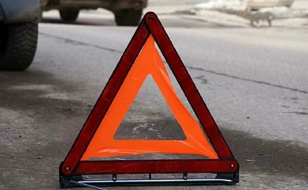 В Петрозаводске автоледи на иномарке сбила пешехода
